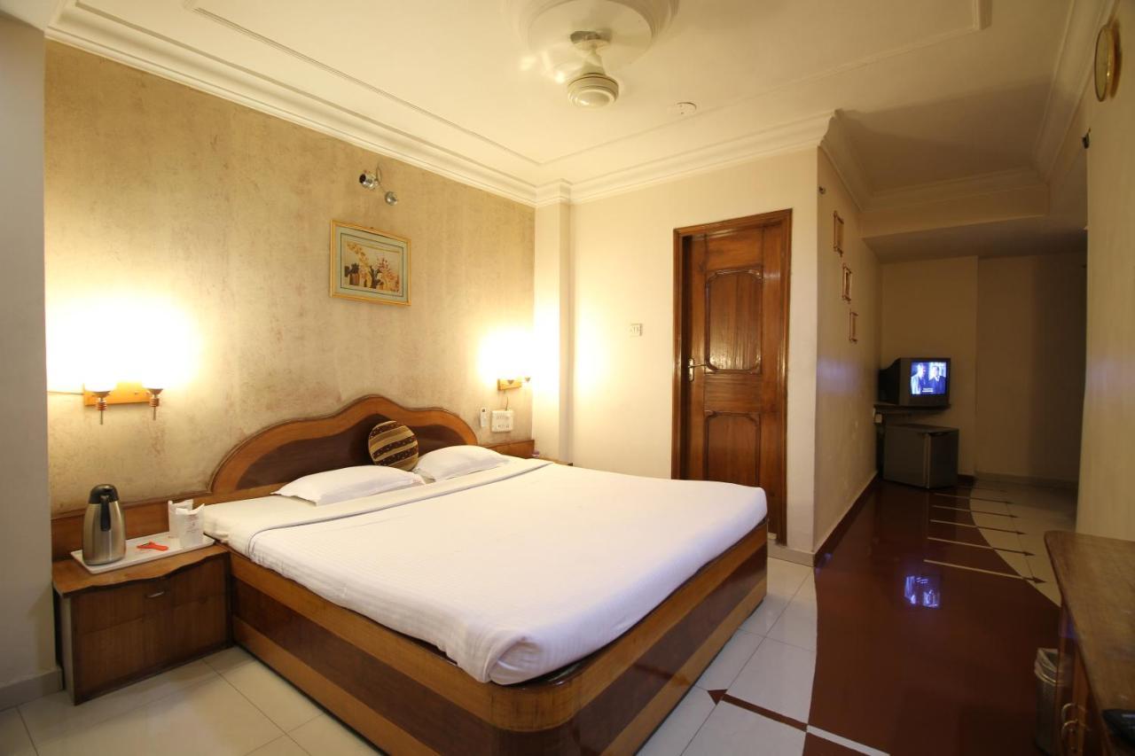 Hotel Grand Arjun Rāipur Εξωτερικό φωτογραφία