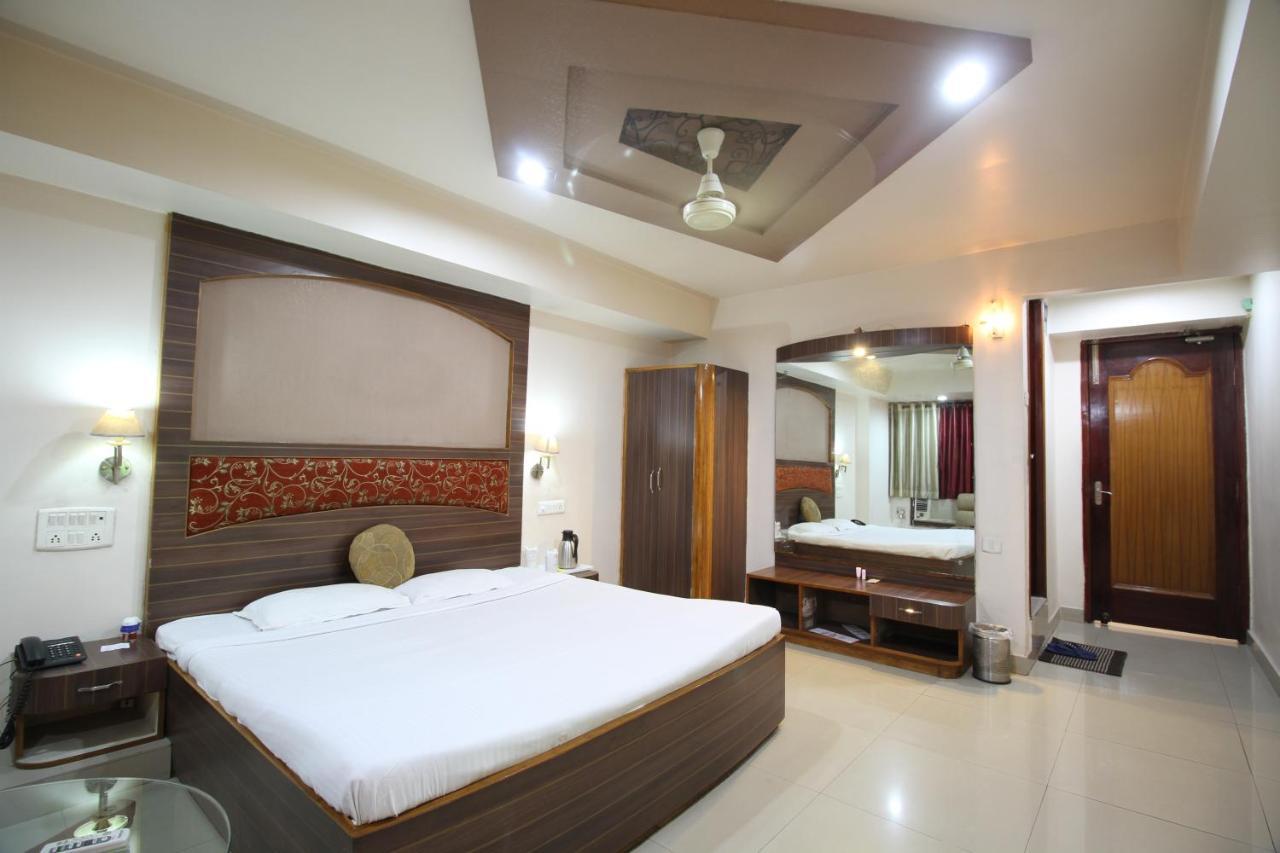 Hotel Grand Arjun Rāipur Εξωτερικό φωτογραφία