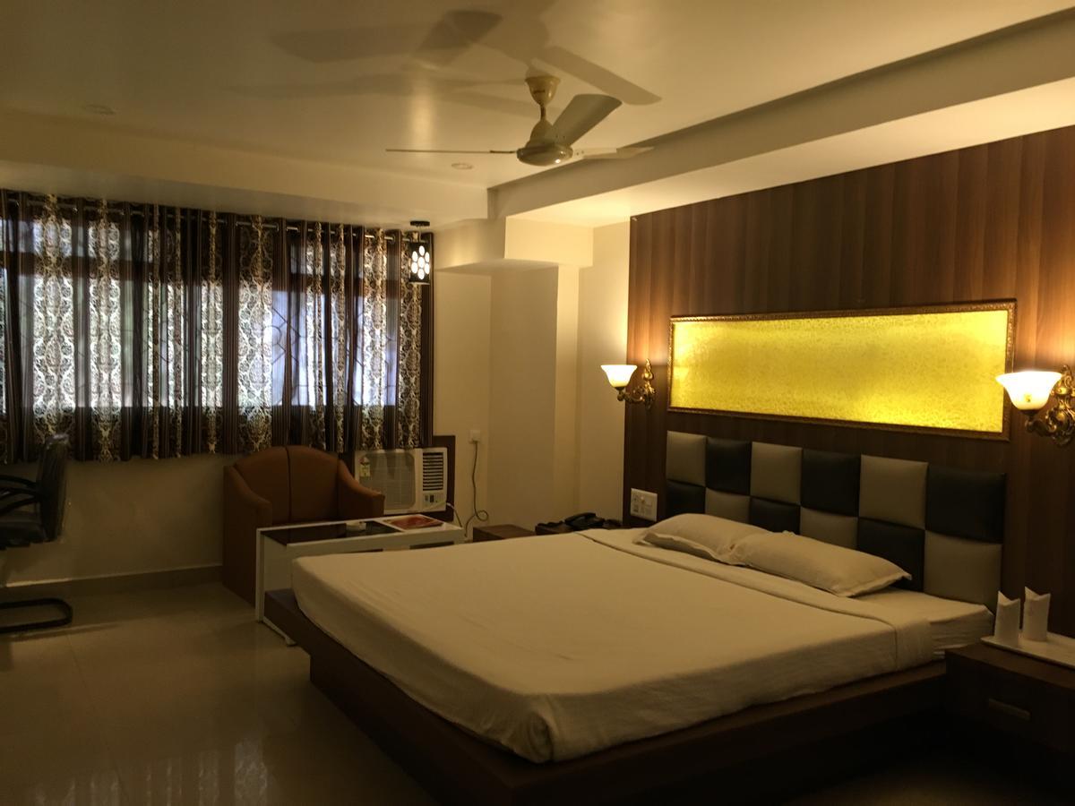 Hotel Grand Arjun Rāipur Εξωτερικό φωτογραφία