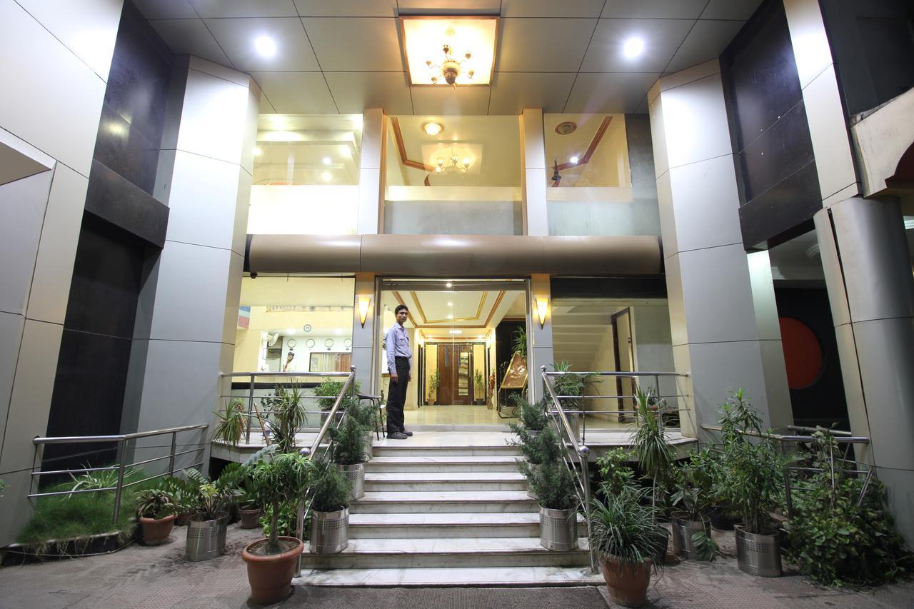 Hotel Grand Arjun Rāipur Εξωτερικό φωτογραφία