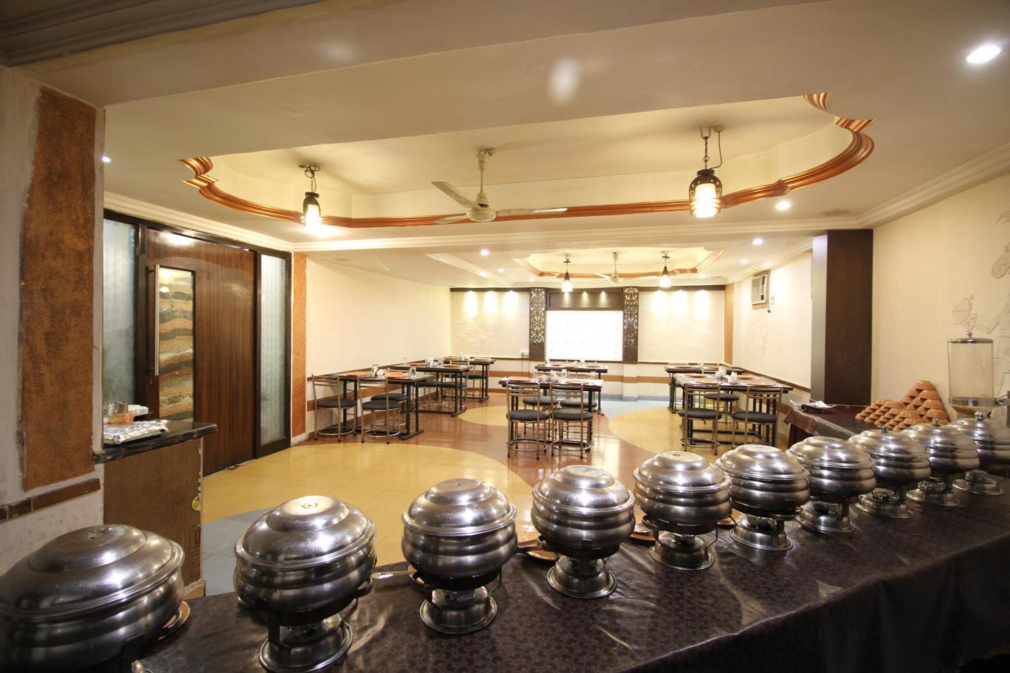 Hotel Grand Arjun Rāipur Εξωτερικό φωτογραφία